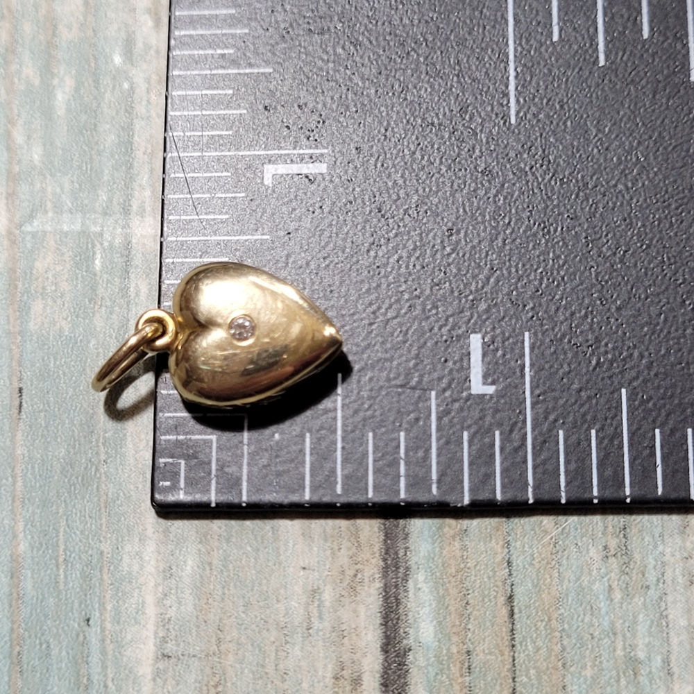 Antique Sloan & Co. 14K Heart Locket Pendant. - Picture 5 of 11